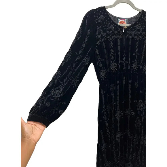Johnny Was Althea Black Velvet Embroidered Long Sleeve Maxi Dress Sz S - Picture 4 of 9